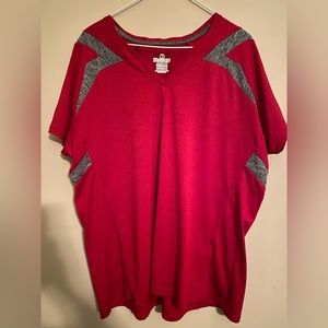 Women’s 2xl vneck tee w/ dry excel moisture management